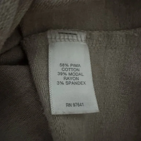 Pure J.Jill Tan 3/4 sleeves v-neck cotton modal blend Top. Size Medium - Picture 3 of 4